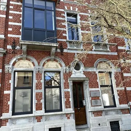 Au Cabinet Childeric *